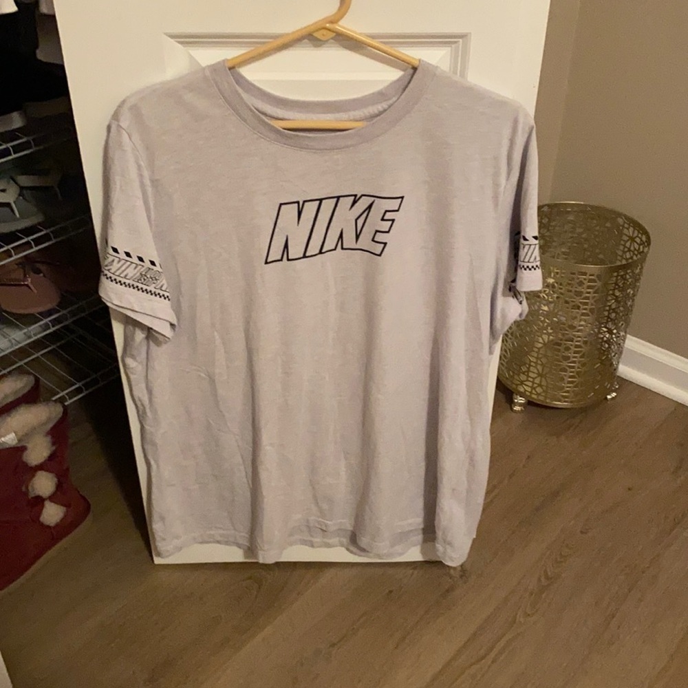 Light Grey Nike Tee Shirt